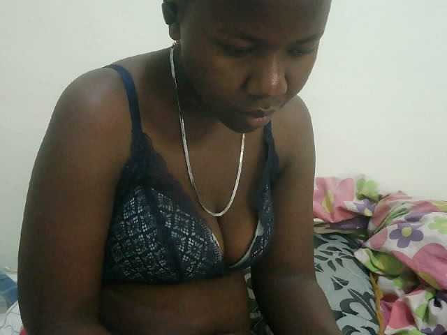 Blackdoll1 live cam on BongaCams