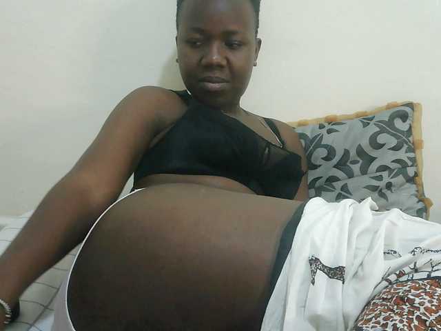 Blackdoll1 live cam on BongaCams
