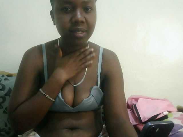 Blackdoll1 live cam on BongaCams