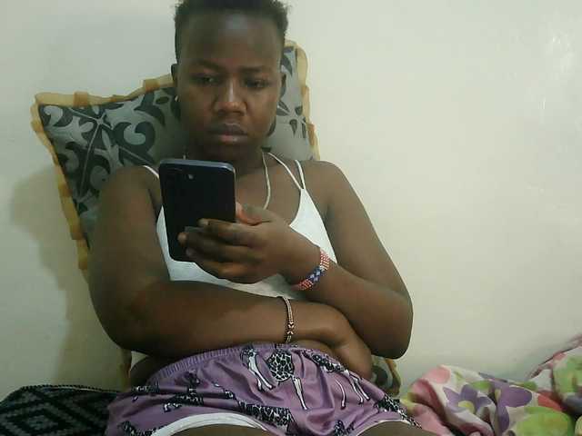 Blackdoll1 live cam on BongaCams