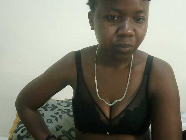 Blackdoll1 live cam on BongaCams