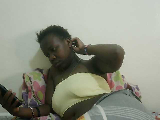 Blackdoll1 live cam on BongaCams