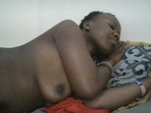 Blackdoll1 live cam on BongaCams