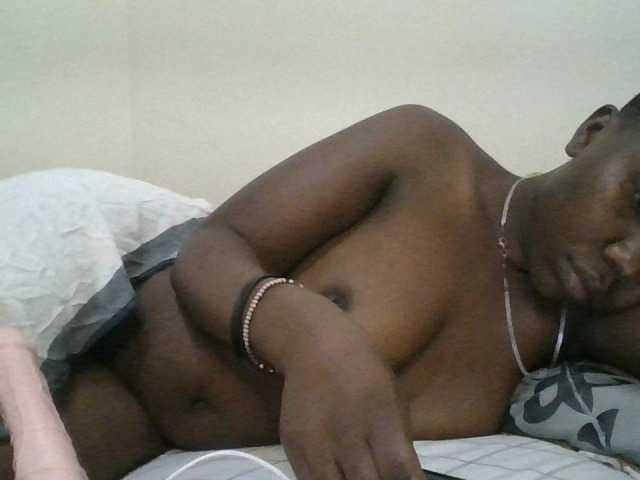 Blackdoll1 live cam on BongaCams