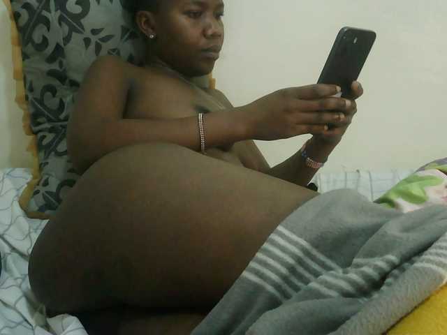 Blackdoll1 live cam on BongaCams