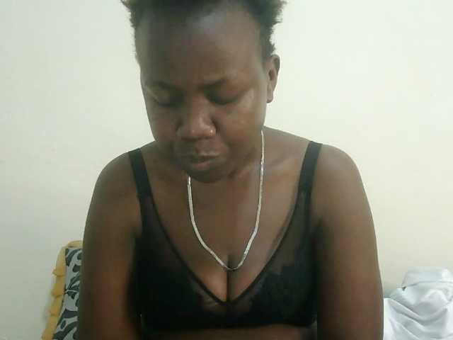 Blackdoll1 live cam on BongaCams