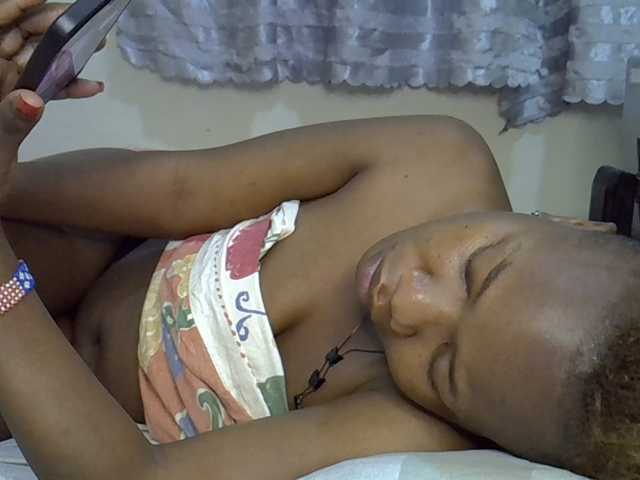 Blackdoll1 live cam on BongaCams