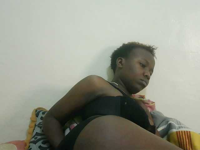 Blackdoll1 live cam on BongaCams