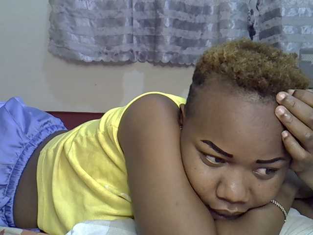 Blackdoll1 live cam on BongaCams