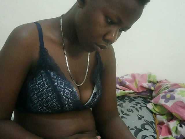 Blackdoll1 live cam on BongaCams