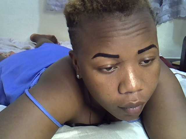 Blackdoll1 live cam on BongaCams