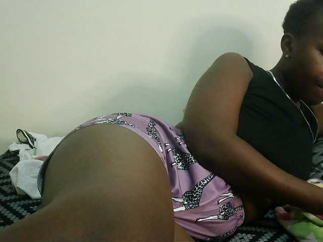 Blackdoll1 live cam on BongaCams