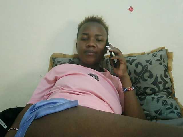 Blackdoll1 live cam on BongaCams