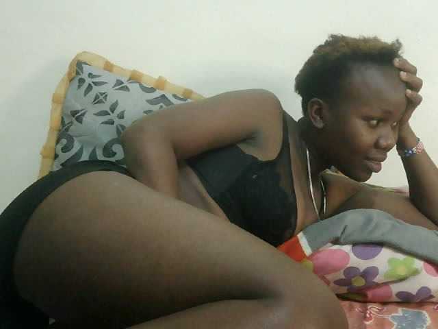 Blackdoll1 live cam on BongaCams