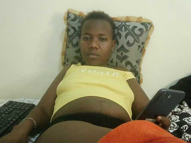 Blackdoll1 live cam on BongaCams
