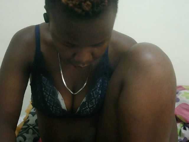Blackdoll1 live cam on BongaCams