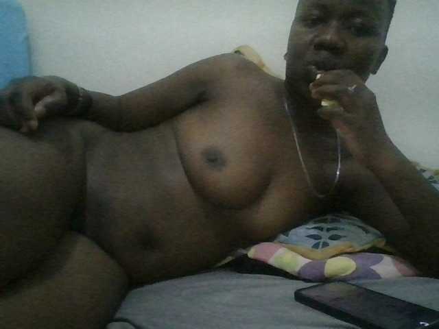 Blackdoll1 live cam on BongaCams