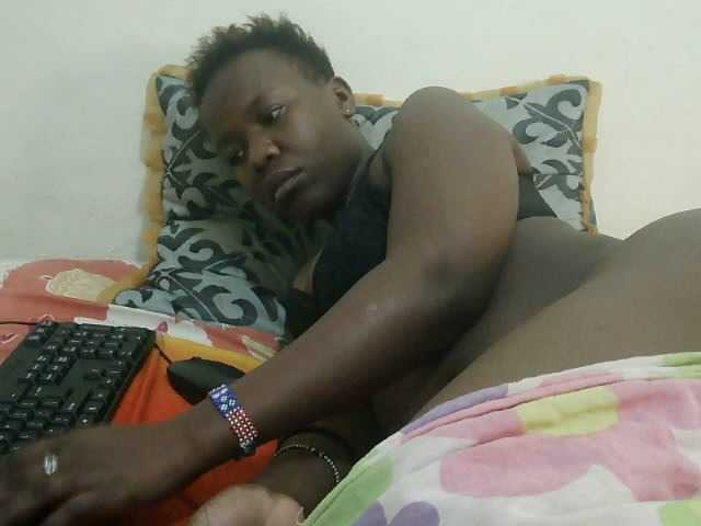 Blackdoll1 live webcam show