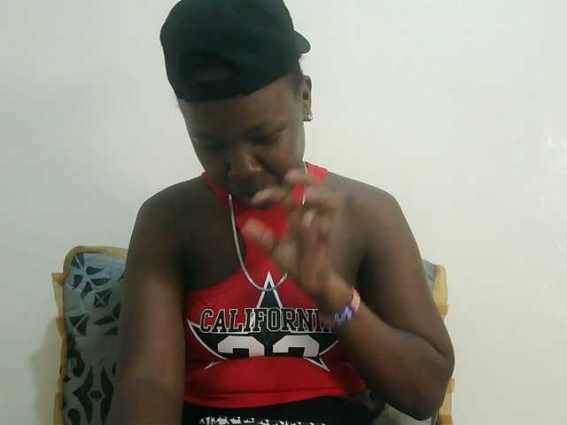 Blackdoll1 live cam on BongaCams