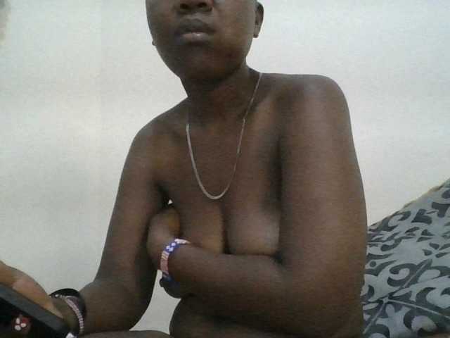 Blackdoll1 live cam on BongaCams