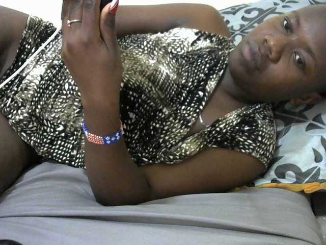 Blackdoll1 live cam on BongaCams