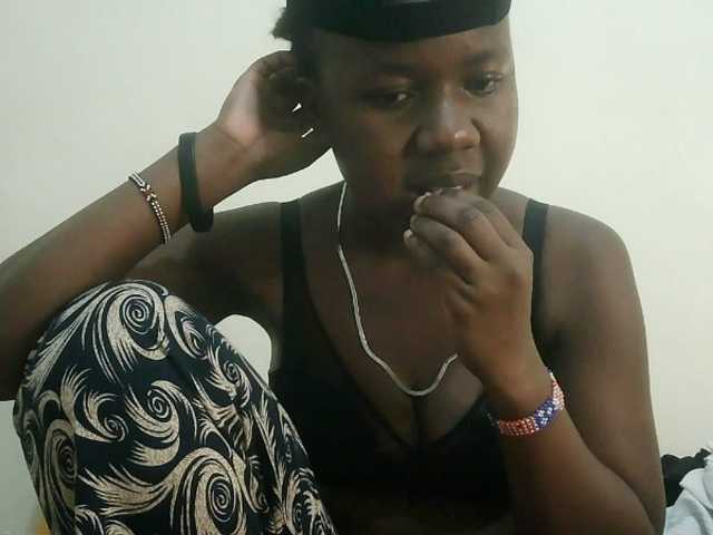 Blackdoll1 live cam on BongaCams