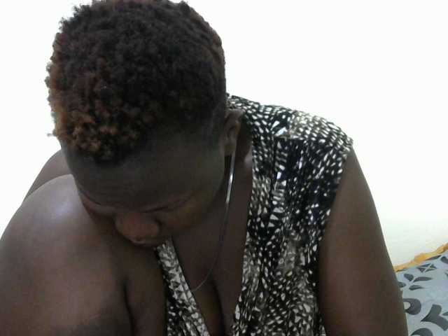 Blackdoll1 live cam on BongaCams