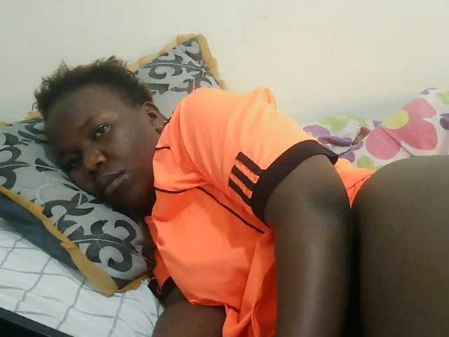 Blackdoll1 live webcam show