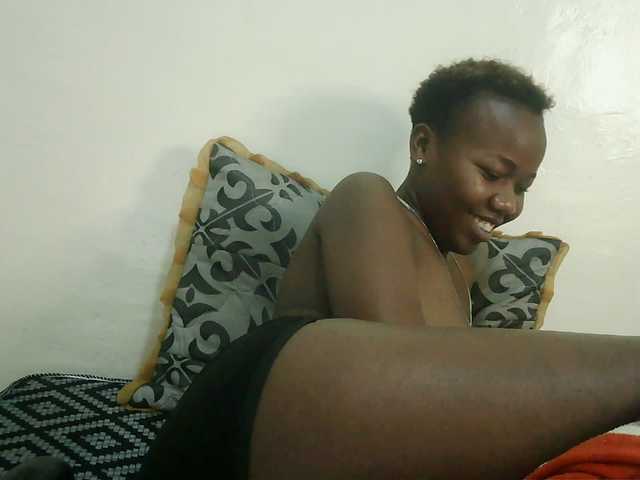 Blackdoll1 live cam on BongaCams