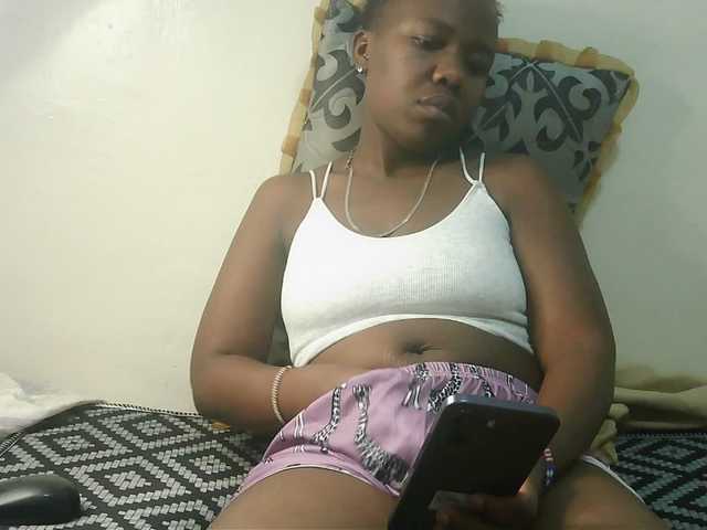 Blackdoll1 live cam on BongaCams