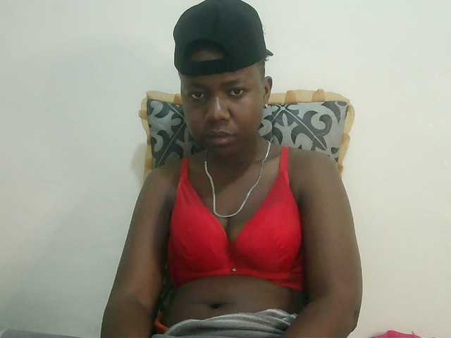 Blackdoll1 live cam on BongaCams