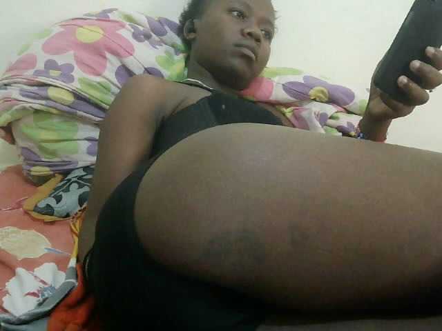 Blackdoll1 live cam on BongaCams