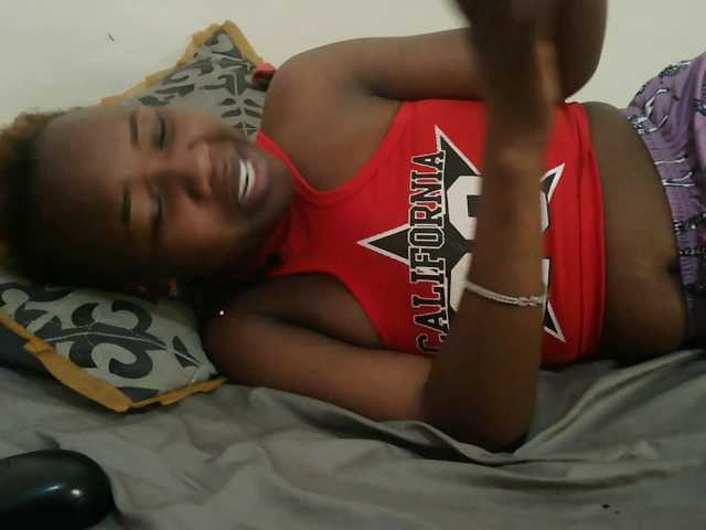 Blackdoll1 live cam on BongaCams