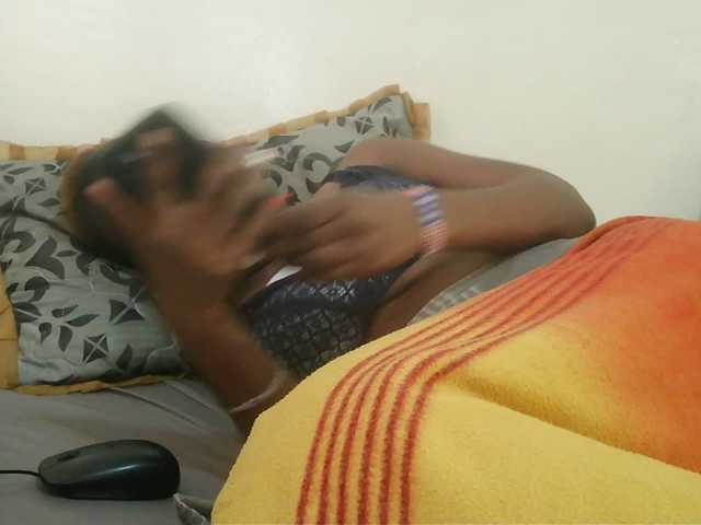 Blackdoll1 live cam on BongaCams