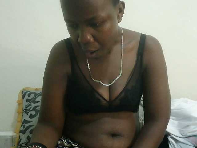 Blackdoll1 live cam on BongaCams