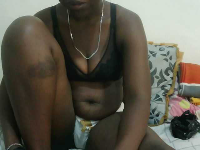 Blackdoll1 live webcam show