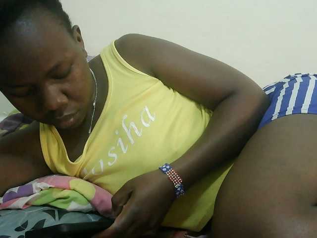 Blackdoll1 live cam on BongaCams