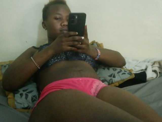 Blackdoll1 live cam on BongaCams