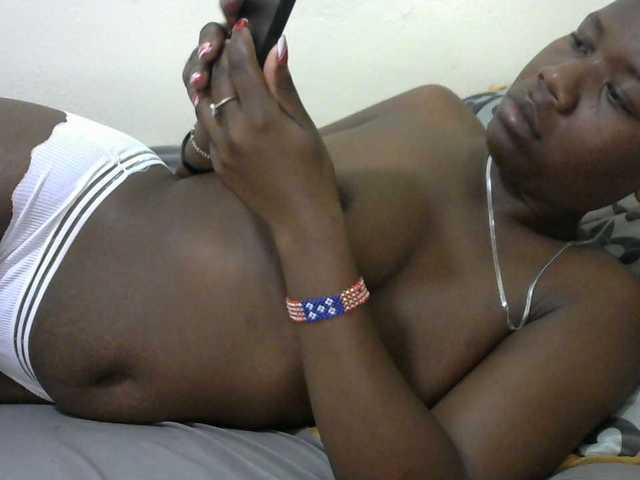Blackdoll1 live cam on BongaCams