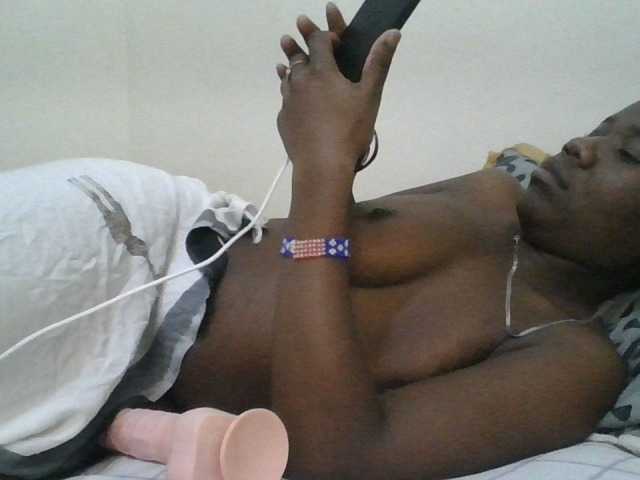Blackdoll1 live cam on BongaCams