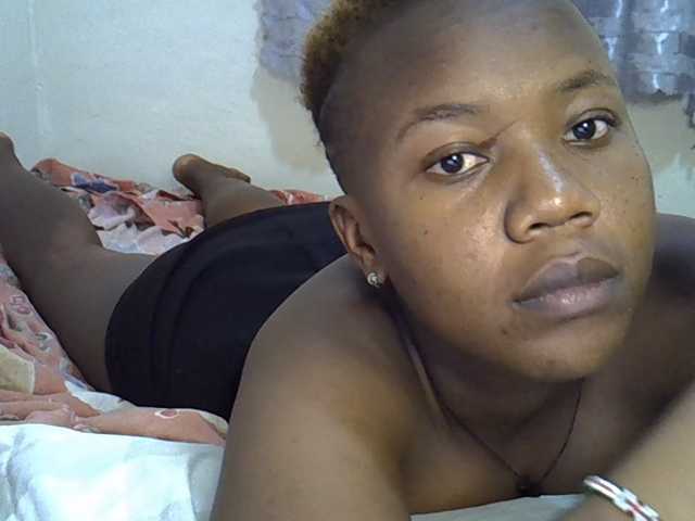 Blackdoll1 live cam on BongaCams
