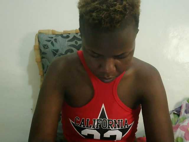 Blackdoll1 live cam on BongaCams