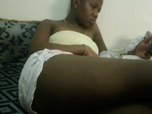 Blackdoll1 live cam on BongaCams