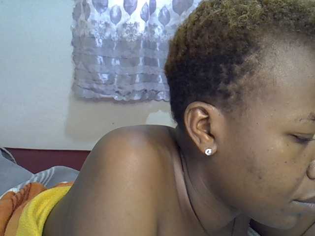 Blackdoll1 live cam on BongaCams