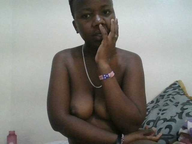 Blackdoll1 live cam on BongaCams