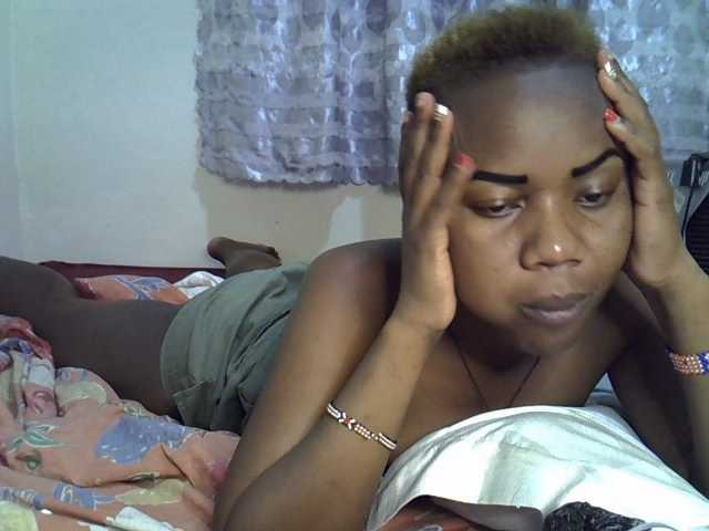 Blackdoll1 live cam on BongaCams