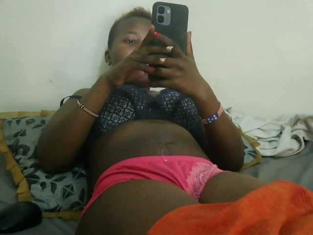 Blackdoll1 live cam preview