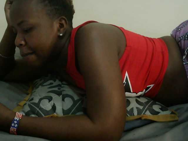 Blackdoll1 live cam on BongaCams