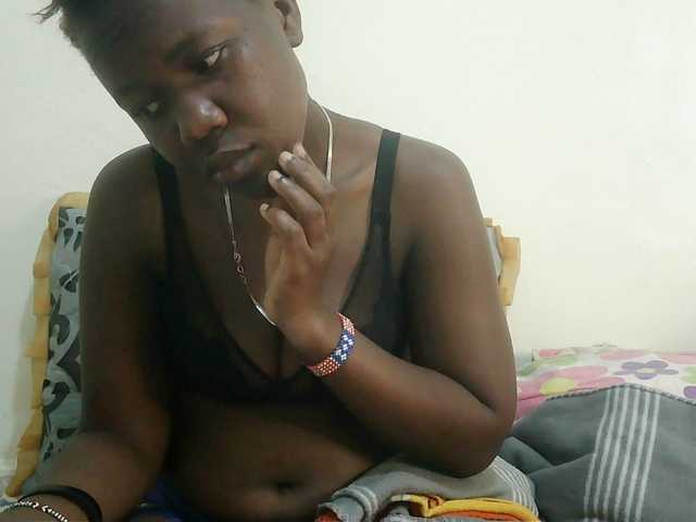 Blackdoll1 live cam on BongaCams