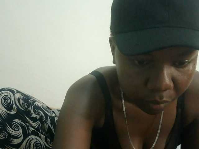 Blackdoll1 live cam on BongaCams